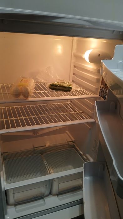 Продам холодильник