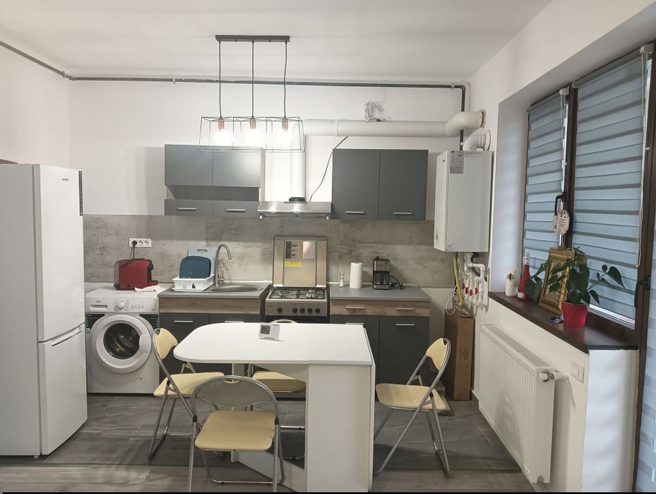 Închiriez apartament 2 camere