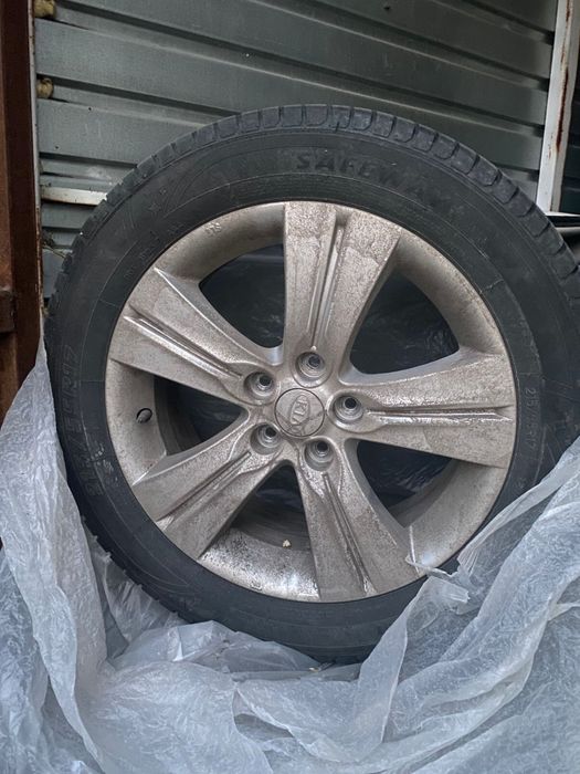 Продам летние шины R17 215/55