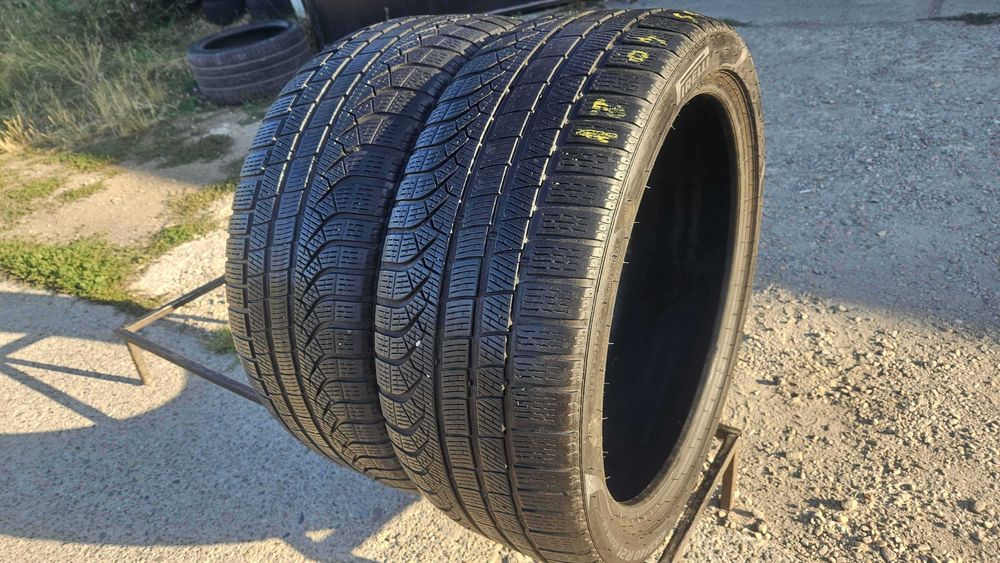 255/40 R21 • Iarna • Pirelli P Zero Winter (BMW original) XL 102H | 2 buc | DOT 2025 | Pret/buc