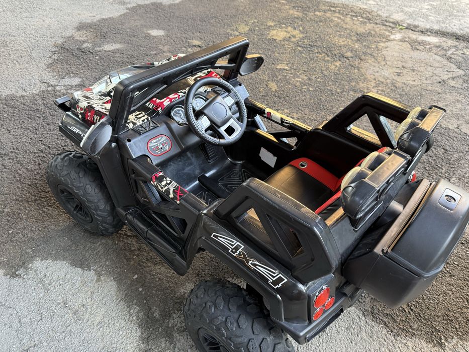 Детская машинка