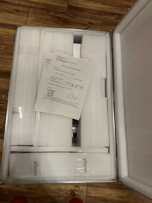 Laser ND YAG Q pt eliminare tauaje sprancene,buze si tatuaje mici