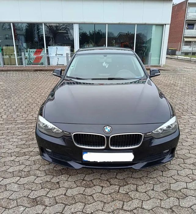 Dezmembrez seria3 F30/F31 /Plansa bord/ Casetă/Volan stanga