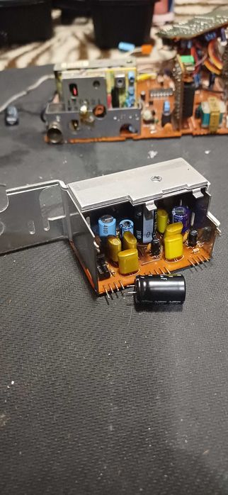 radio casetofon auto curea noua functioneaza impecabil