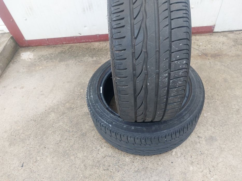 135 lei bucata! Doua anvelope de vara 225 45 r17 Bridgestone! 7 mm