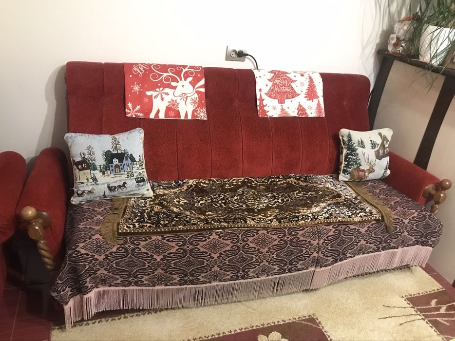 Разтегателен диван с 2 фотьойла