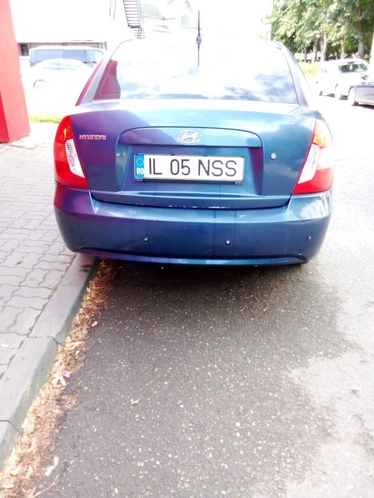 Vând hyundai accent