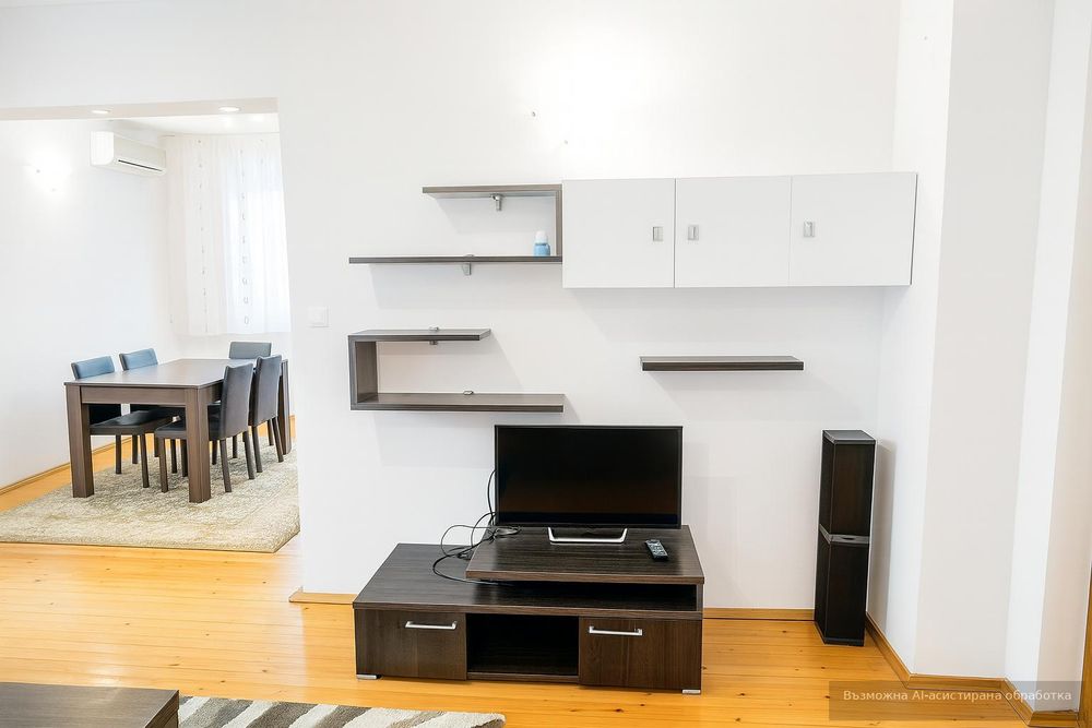 Дава се под наем Четиристаен апартамент в Пловдив, Център - 100 кв.м за 509.49 € - Снимка #2