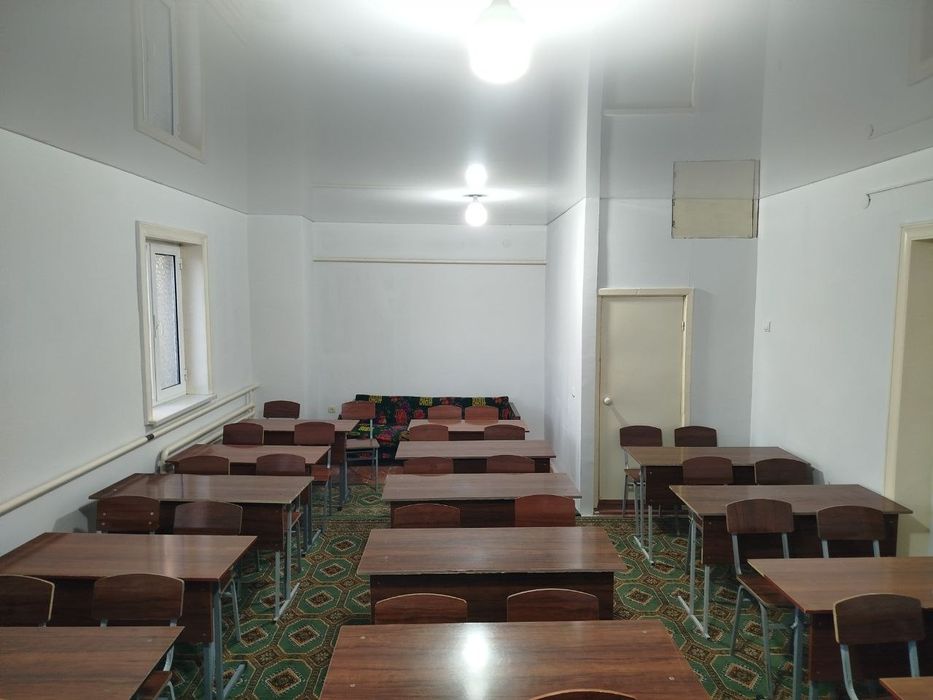 Укув маркази учун стол стуллар