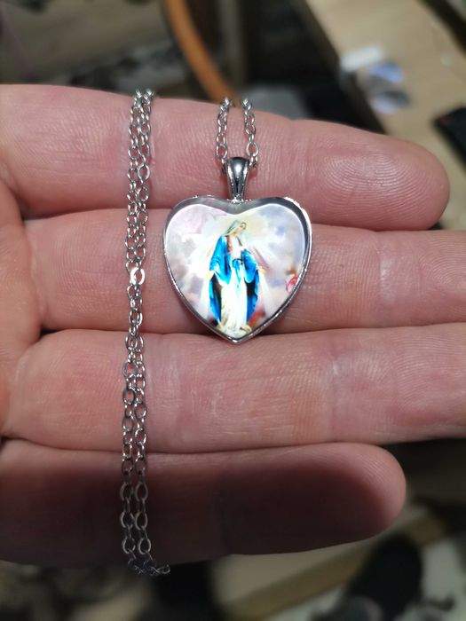 Съвременни накити