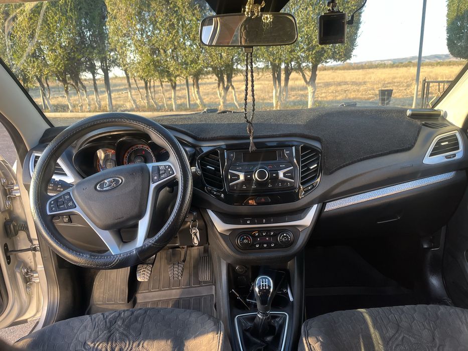 Lada vesta cross