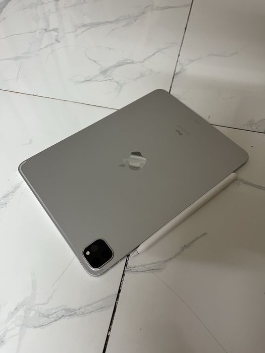 iPad Pro 11 (2021) M1 / 3-е поколение / С Apple Pencil 2