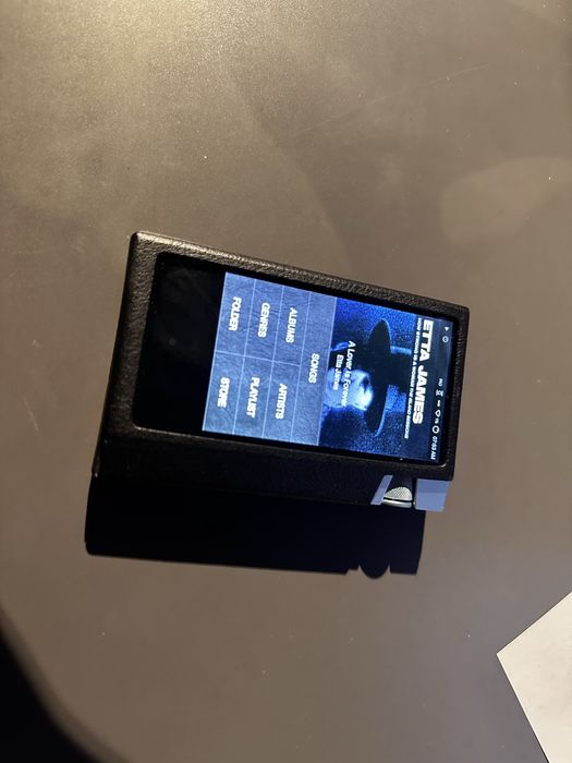 Astell&Kern AK70 – Hi-Res аудио плеър