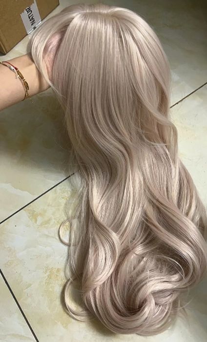 Продам парик женский