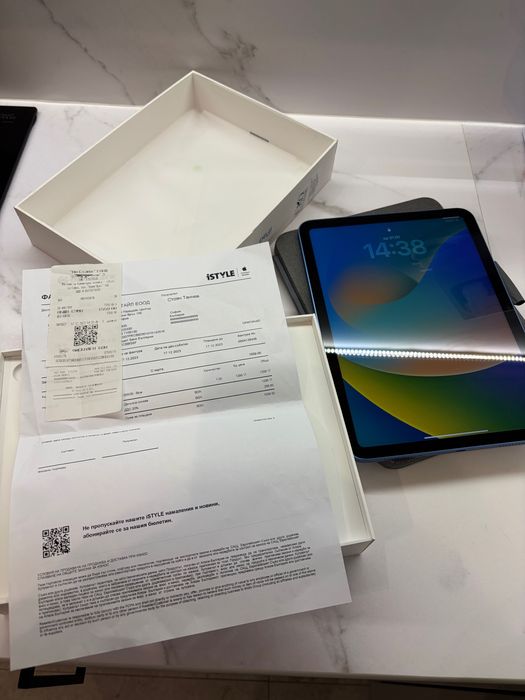 Продавам Таблет Apple - iPad A16, Wi-Fi, 11'', 256GB, Blue