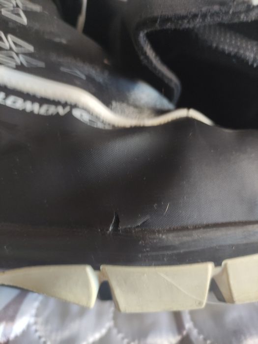 Продам Лыжи и ботинки