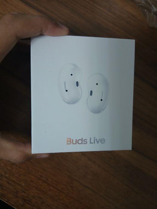 Galaxy Buds Live нушники