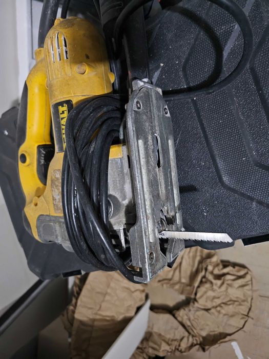 Продаю электролобзик - Алматы