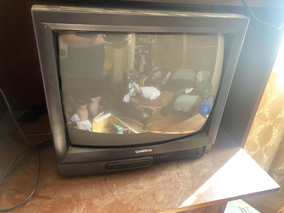 Стар работещ телевизор