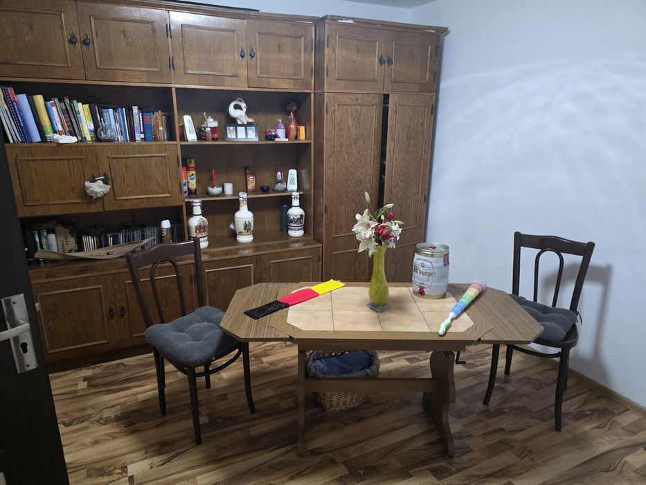 Casă de vânzare, renovată, mobilată  ,și 500 mp teren