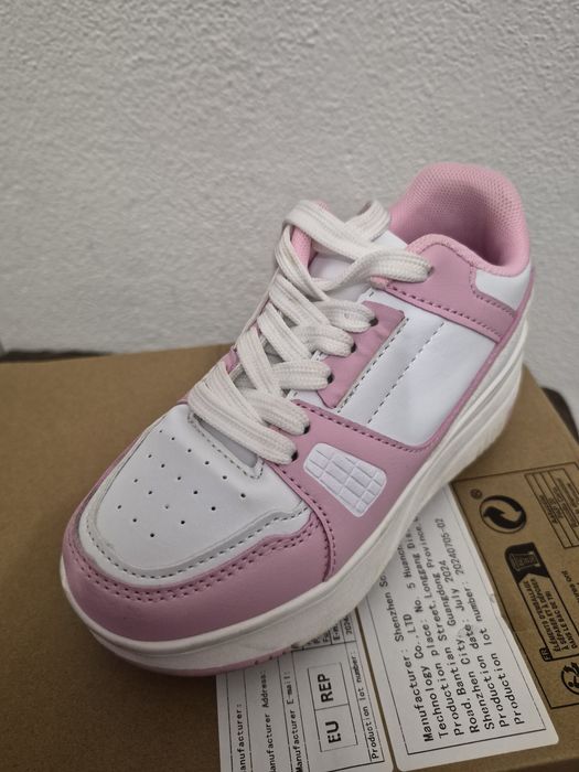 Papuci / Adidasi /incaltaminte cu role