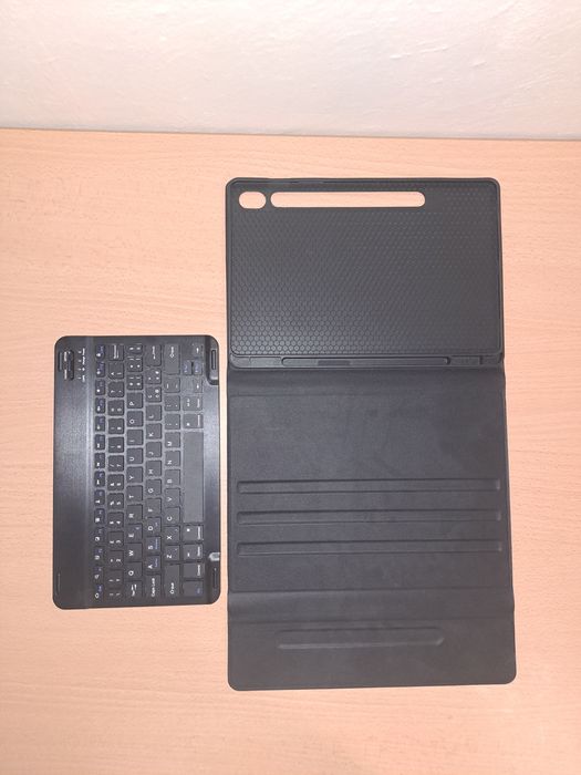 Калъф с безжична клавиатура за Samsung Galaxy Tab
