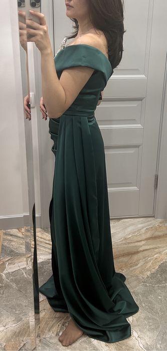 Продается вечернее платье