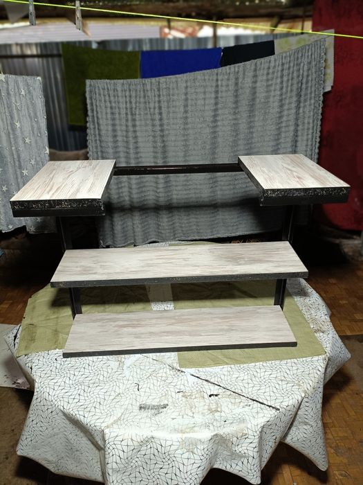 Продам полку лофт