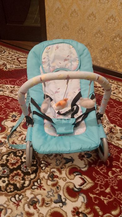 Продается шезлонг