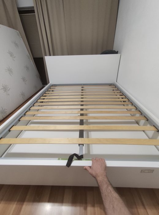 Vand pat matrimonial alb din lemn (170cmx205cm)