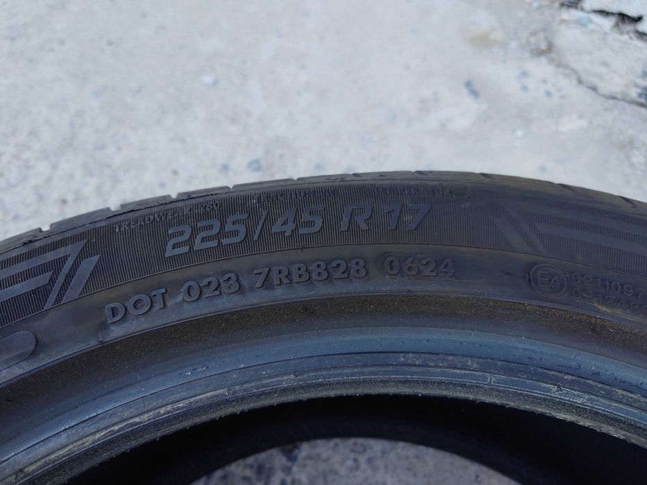 Set anvelope vara Vredenstein 225/45 R17 dot 2024
