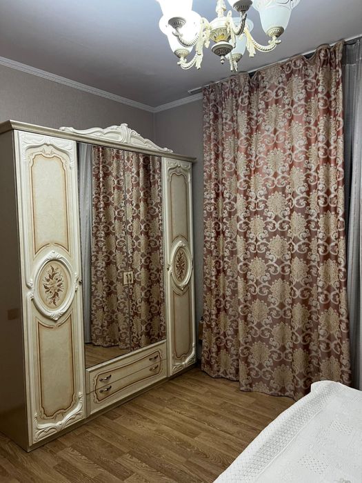 продам Спальный гарнитур Роза