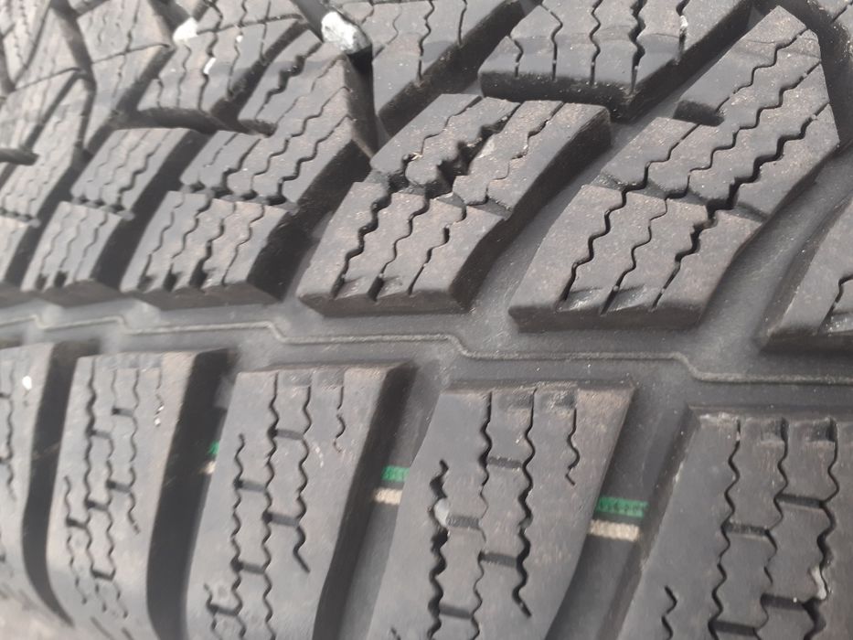 205/60R16 dunlop iarna