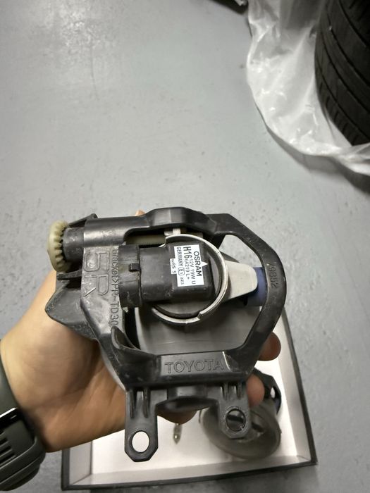 Продам в оригинале Туманки от 4runner Limited