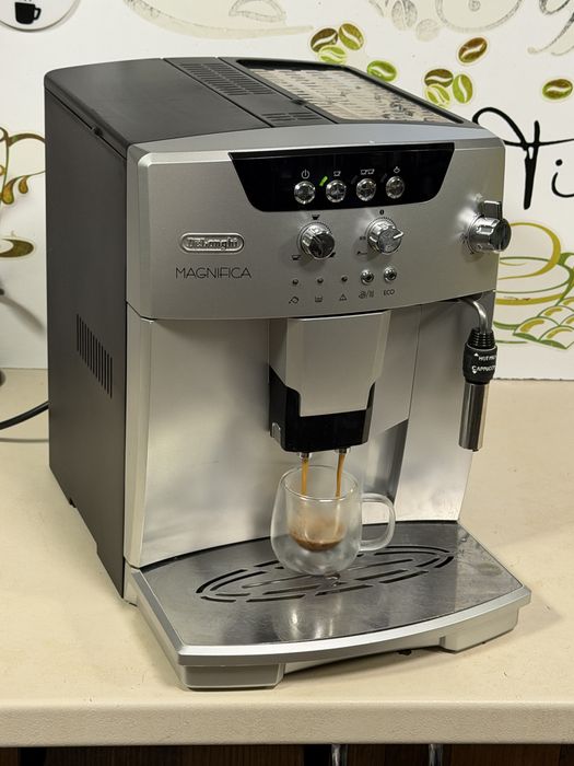 Кафемашина кафе автомат delonghi magnifica с гаранция