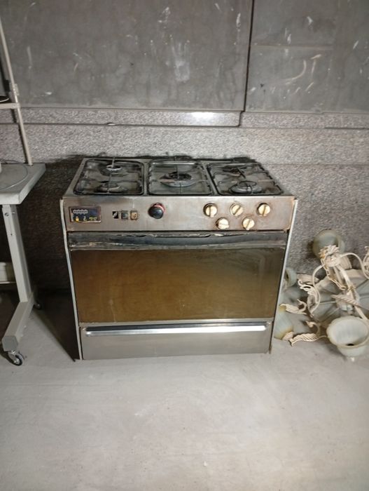 Газ плита в рабочем состоянии