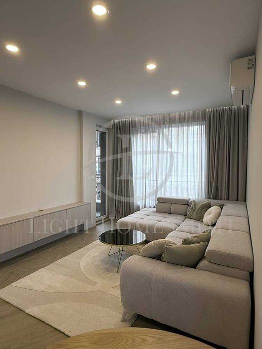 Реф. 3295 Двустаен Луксозно Обзаведен Апартамент / Христо Смирненски