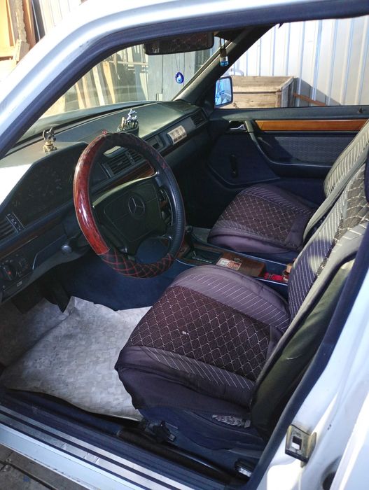 Продам Мерседес e220