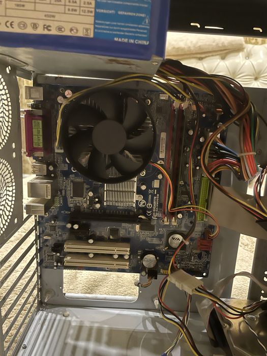 Продам системный блок срочно