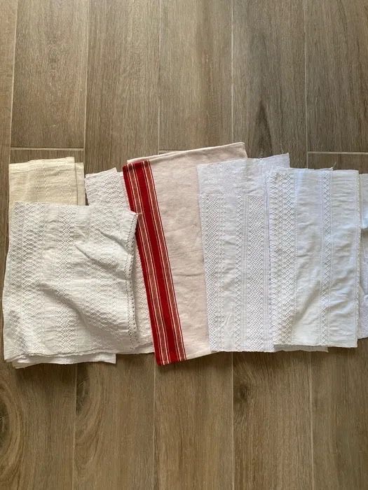 Față de pernă și 4 ștergare vechi țesute manual, din Bucovina