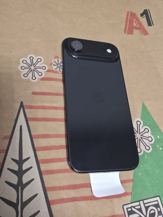 КАТО НОВ 256GB iPhone 17 Air Гаранция А1 2027 Space Black | Черен