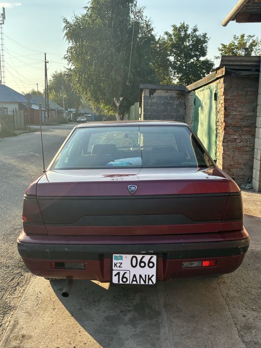 Машина Daewoo Espero 2л