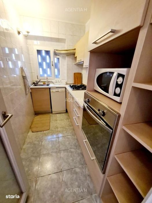 2 camere Calea Victoriei Sala Palatului