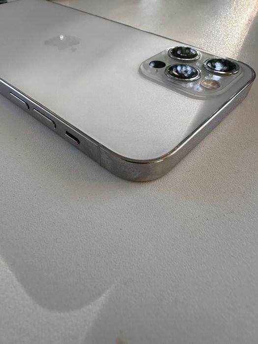iPhone 12 Pro, Silver iCloud цял или на части