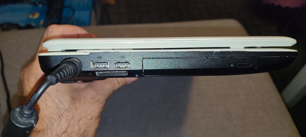 Лаптоп Toshiba satellite L735 - 138