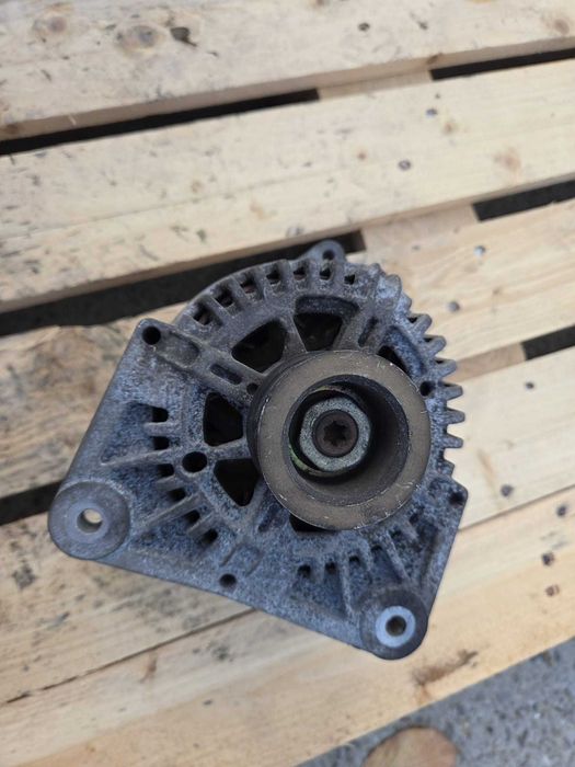 Alternator Renault Megane 2/ Scenic/Trafic 2002-2010 1.9D