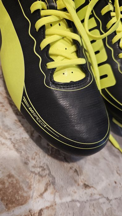 Нови футболни обувки Puma