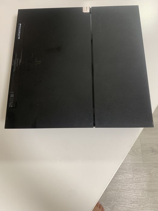 Плестейшен 4 б/у  диск в подарок + провада от плестешена