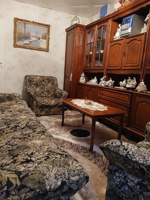 Mobilier sufragerie si canapea