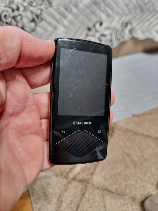 Музикален плеър Samsung YP-Q1 -4 GB